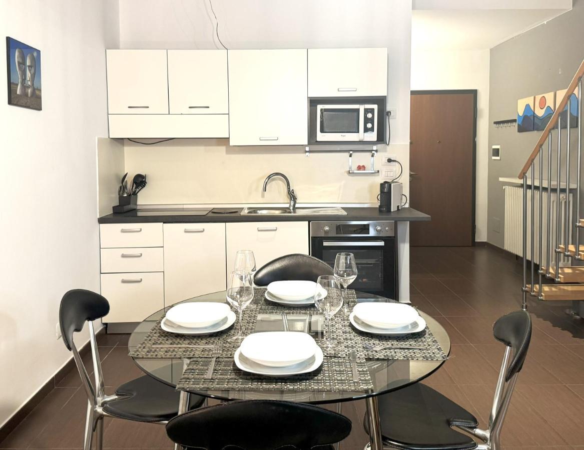 Dora Park-Porta Susa Private Parking&Netflix Apartment ตูริน ภายนอก รูปภาพ